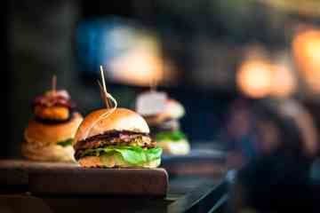 Große Burger-Kette geht in die Verwaltung mit neun Restaurants, die geschlossen werden müssen