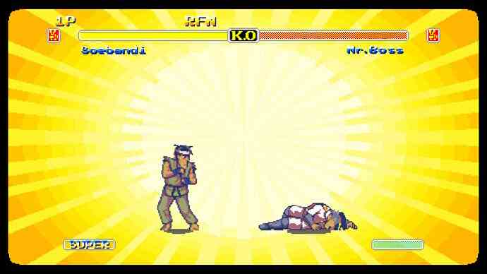 A Space for the Unbound Review – In einem Minispiel im Street Fighter-Stil mit leuchtend orange-gelbem Hintergrund steht ein alter Sensei siegreich über einem KO-betroffenen Gegner