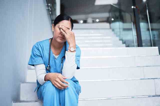 müde Krankenschwester, Burnout