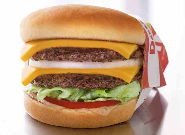 In-n-out Double Double Burger in Verpackung