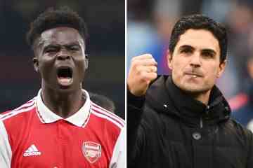 Saka „sagt Arsenal, dass er BLEIBEN will und schließt einen Vertrag über 200.000 Pfund pro Woche ab“