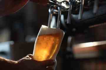Warnung für Trinker, da sich das Wetherspoons-Pint in einigen Pubs 7 £ nähert 