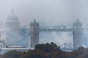 Ein eisiger Kälteeinbruch trifft ein, während sich Großbritannien nach einer Woche Regen auf eisige Bedingungen vorbereitet