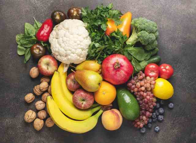 Obst und Gemüse mit Chlorpyrifos