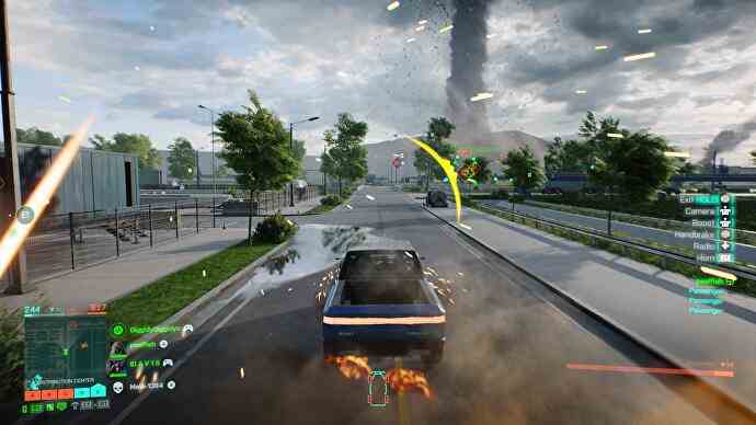 In State of the Game Battlefield 2042 fährst du einen Truck durch Explosionen und einen Tornado in der Nähe