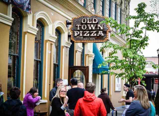 Altstadt-Pizza - Portland, Oregon