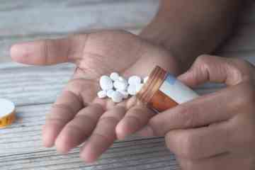 Großbritannien steht am Rande einer Opioidabhängigkeitskrise, da die Verschreibung von Schmerzmitteln stark ansteigt