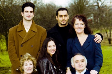 Die DiMarco-Familie von EastEnders ist nicht wiederzuerkennen, da sie sich 25 Jahre nach dem Ausscheiden wiedervereint