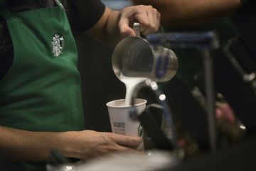 Starbucks-Kunden berichten von „bösen Magenproblemen“, nachdem sie einen neuen Menüpunkt ausprobiert haben
