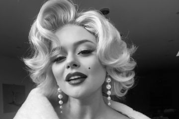 TV-Star sieht fast nicht wiederzuerkennen aus, als sie sich in Marilyn Monroe verwandelt