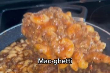 Mum zeigt eine bizarre Macghetti-Mischung, aber etwas anderes bringt die Leute zum Reden