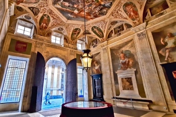 Sie können in einem Palast in Italien für weniger als 35 £ pro Nacht übernachten