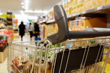 Ein weiterer Supermarkt nimmt mit 2.400 Geschäften große Veränderungen vor, um mit Tesco zu konkurrieren