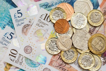 Dringende zweiwöchige Mahnung für 850.000, 301 £ Zahlung und Leistungen im Wert von 3.500 £ zu fordern