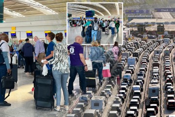 Die Briten stecken im Feiertagschaos mit Verspätungen am Flughafen und der Verkehrshölle in Dover fest