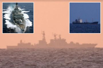 Marineschiff krabbelte, als russische Armada die britische Küste verfolgte, um „Krönung zu stören“