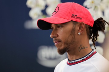Hamilton wird Mercedes nicht verlassen, da er „keine anderen Optionen“ hat, behauptet der ehemalige F1-Star