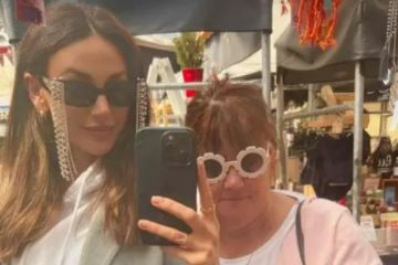 Michelle Keegan posiert mit selten gesehener Mutter, als der Star sagt, sie sei „Ibiza bereit“
