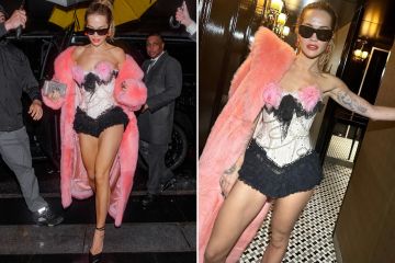 Rita Ora sieht unglaublich aus in einem sexy Chanel-Korsett und Rüschen-Hotpants beim Ausgehen 