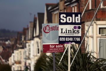 Der Immobilienmarkt ist in Aufruhr, da die Hypotheken in die Höhe schnellen und der Wohnungsbau zurückgeht