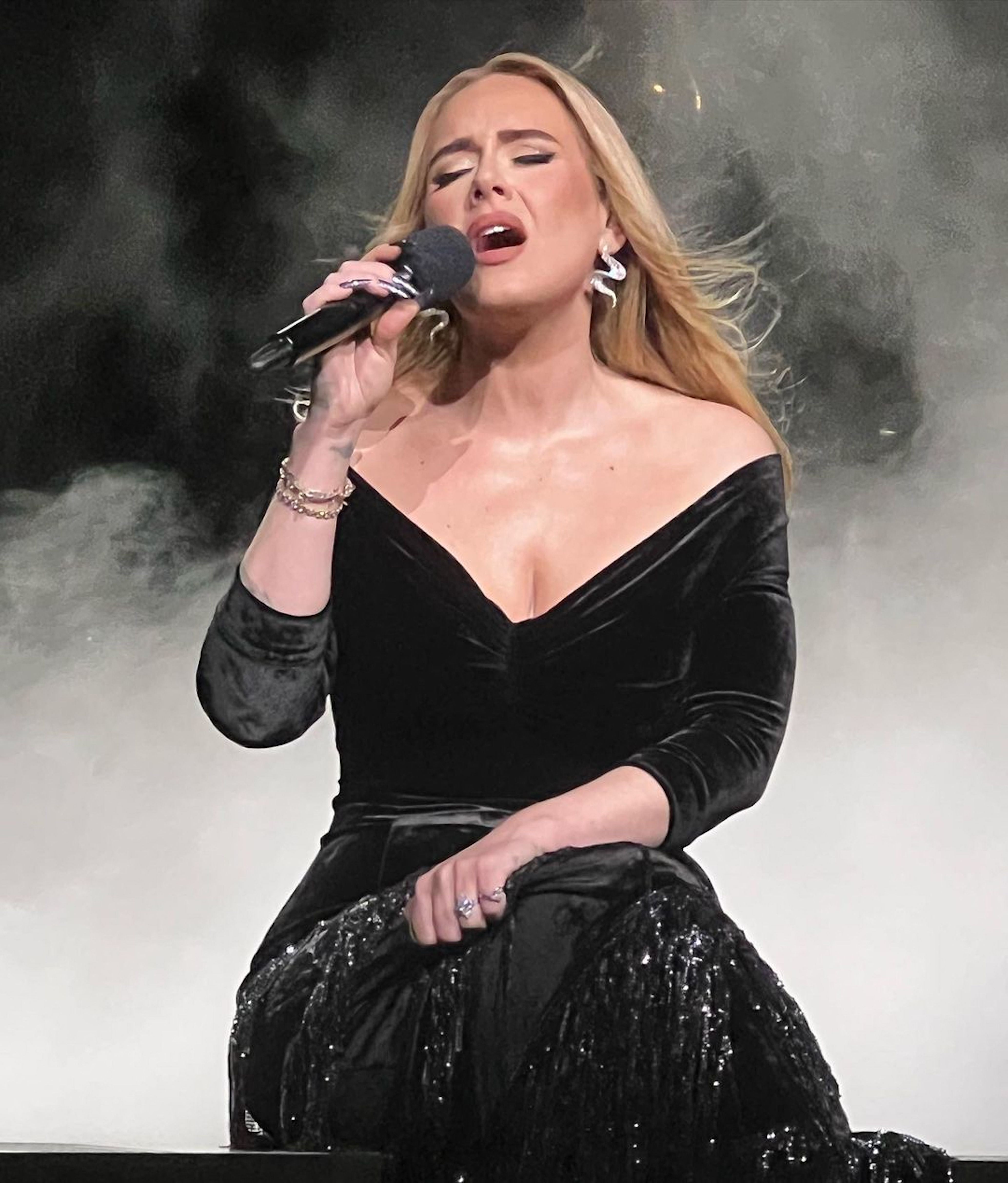 Adele schenkte glücklichen Fans während eines Urlaubs in der Dominikanischen Republik kostenlose Eintrittskarten für die erste Reihe