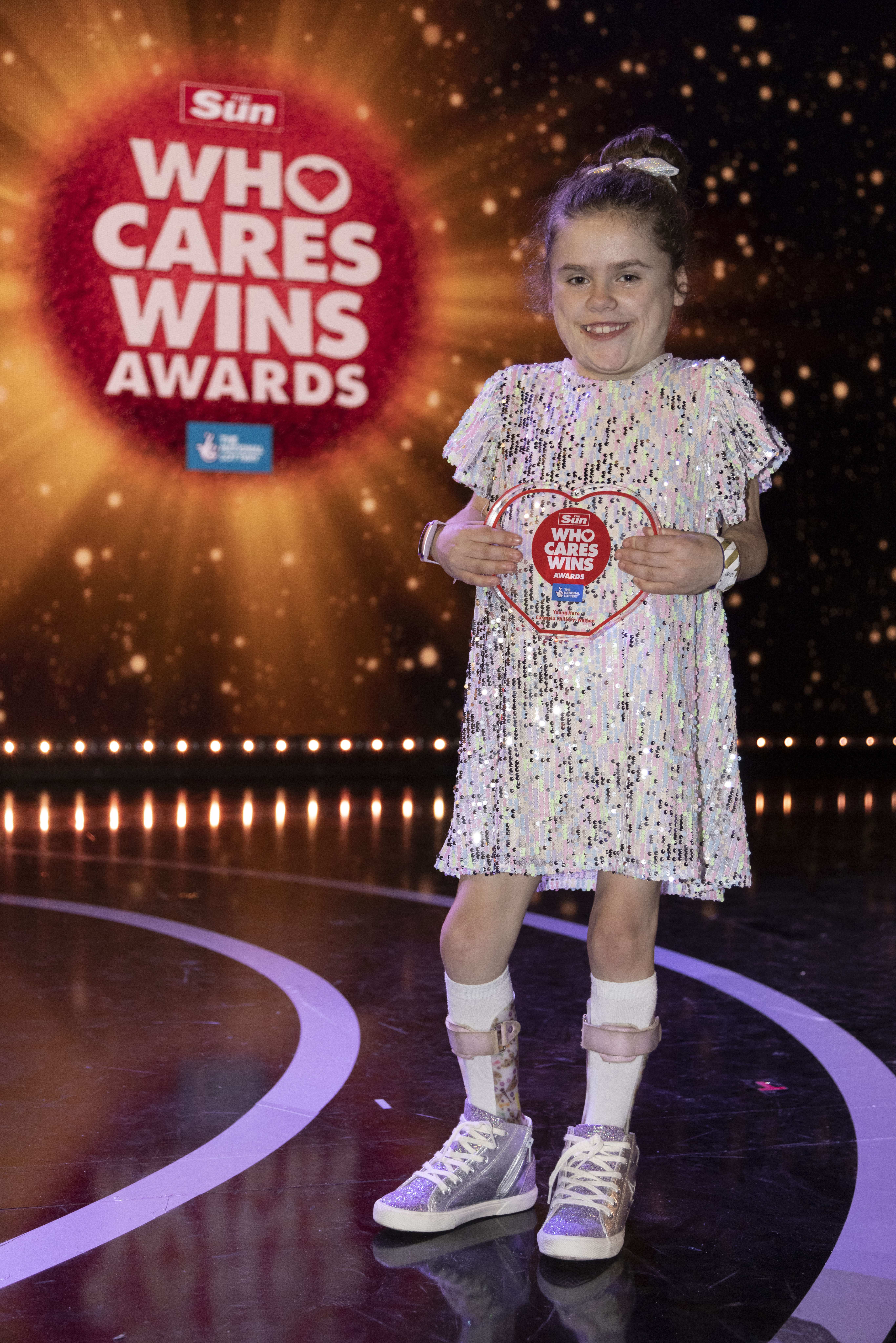 Carmela sagt, der Gewinn unseres Young Hero Award im Jahr 2021 habe ihr das Gefühl gegeben, ein Superstar zu sein
