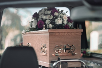 Top-Songs, die bei Beerdigungen gespielt werden, werden enthüllt – würden Sie einen davon auswählen?