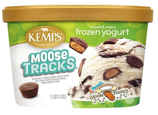 Kemps Moose verfolgt gefrorenen Joghurt