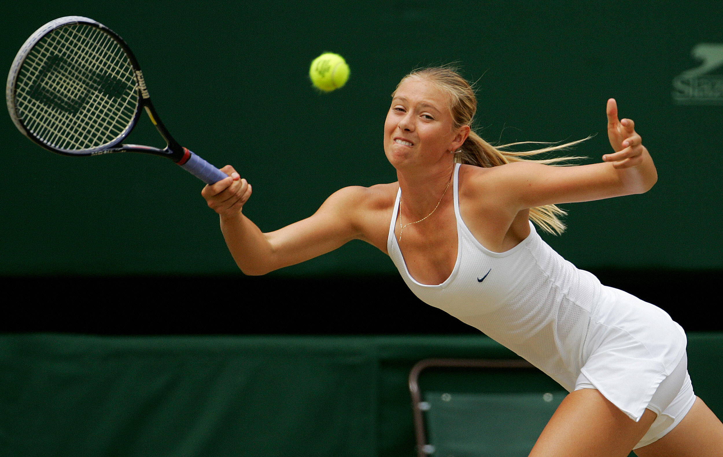 Maria Scharapowa erlangte mit ihren Leistungen auf dem Tennisplatz legendären Status