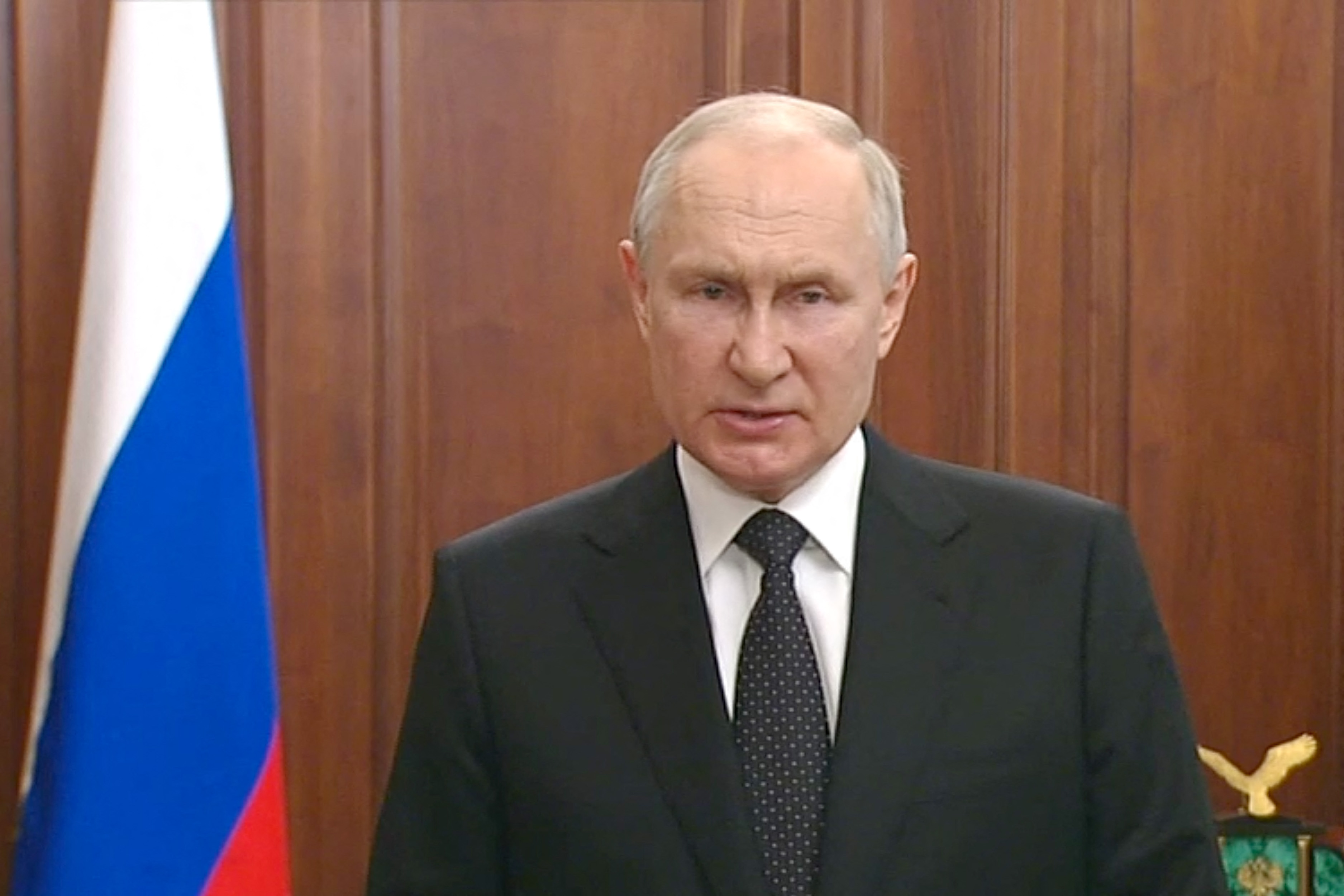 Wladimir Putin hielt nach dem Aufstand eine seltene Ansprache am frühen Morgen