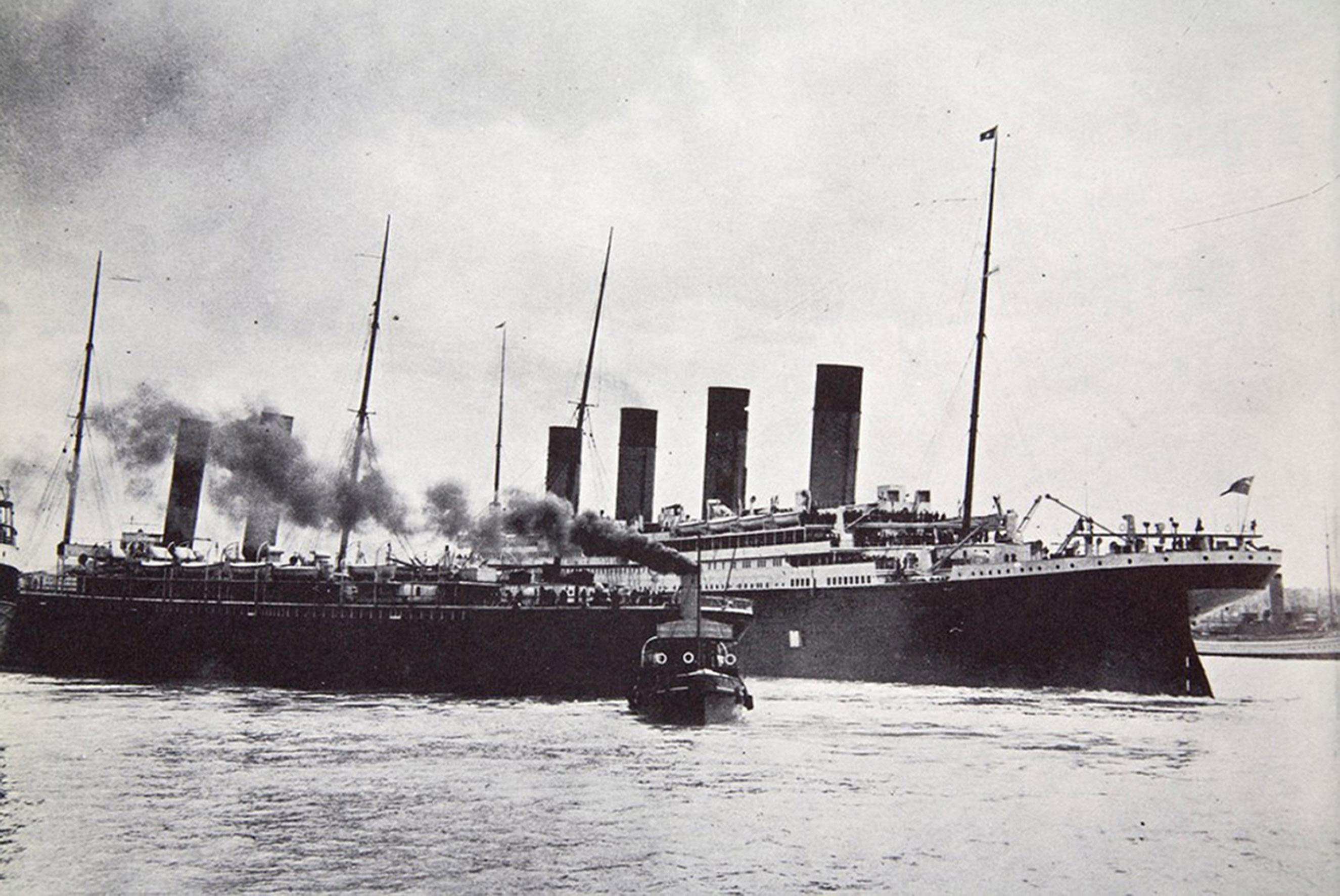 Die Titanic kollidierte bei ihrer Abfahrt beinahe mit einem anderen Schiff im Hafen