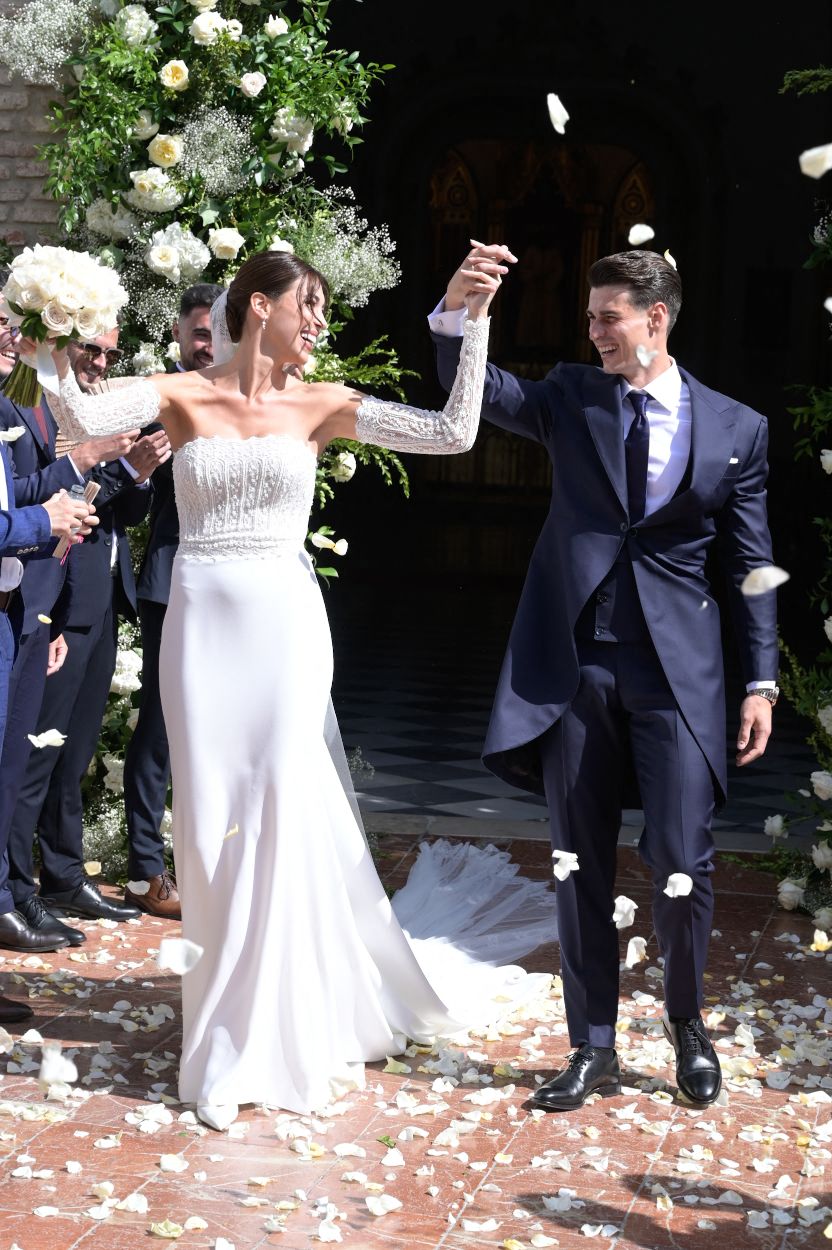 Der Chelsea-Keeper hat Andrea Martinez geheiratet