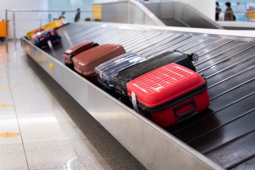 So stellen Sie sicher, dass Ihr Koffer zuerst das Flugzeug verlässt
