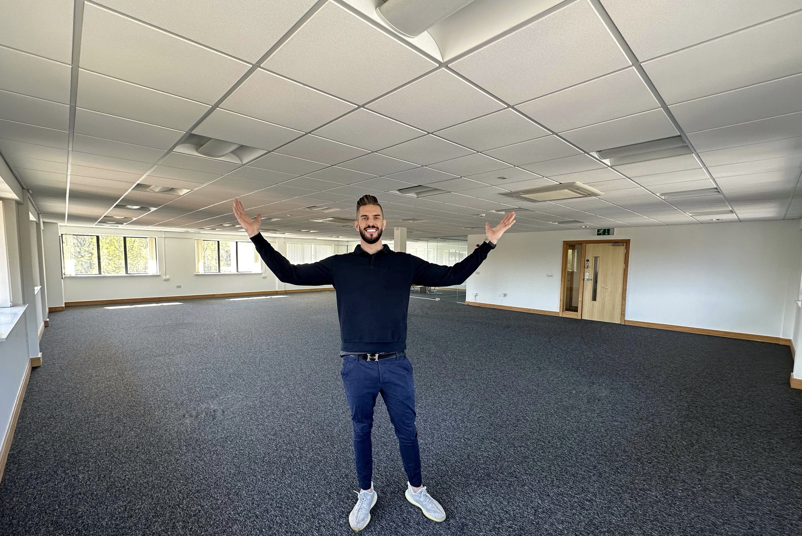 Rob aus Cowbridge in Südwales hat kürzlich ein neues Büro eröffnet
