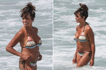 Jenny Powell sieht im Bikini im Alter von 55 Jahren unglaublich aus, während sie ihren Ibiza-Urlaub genießt