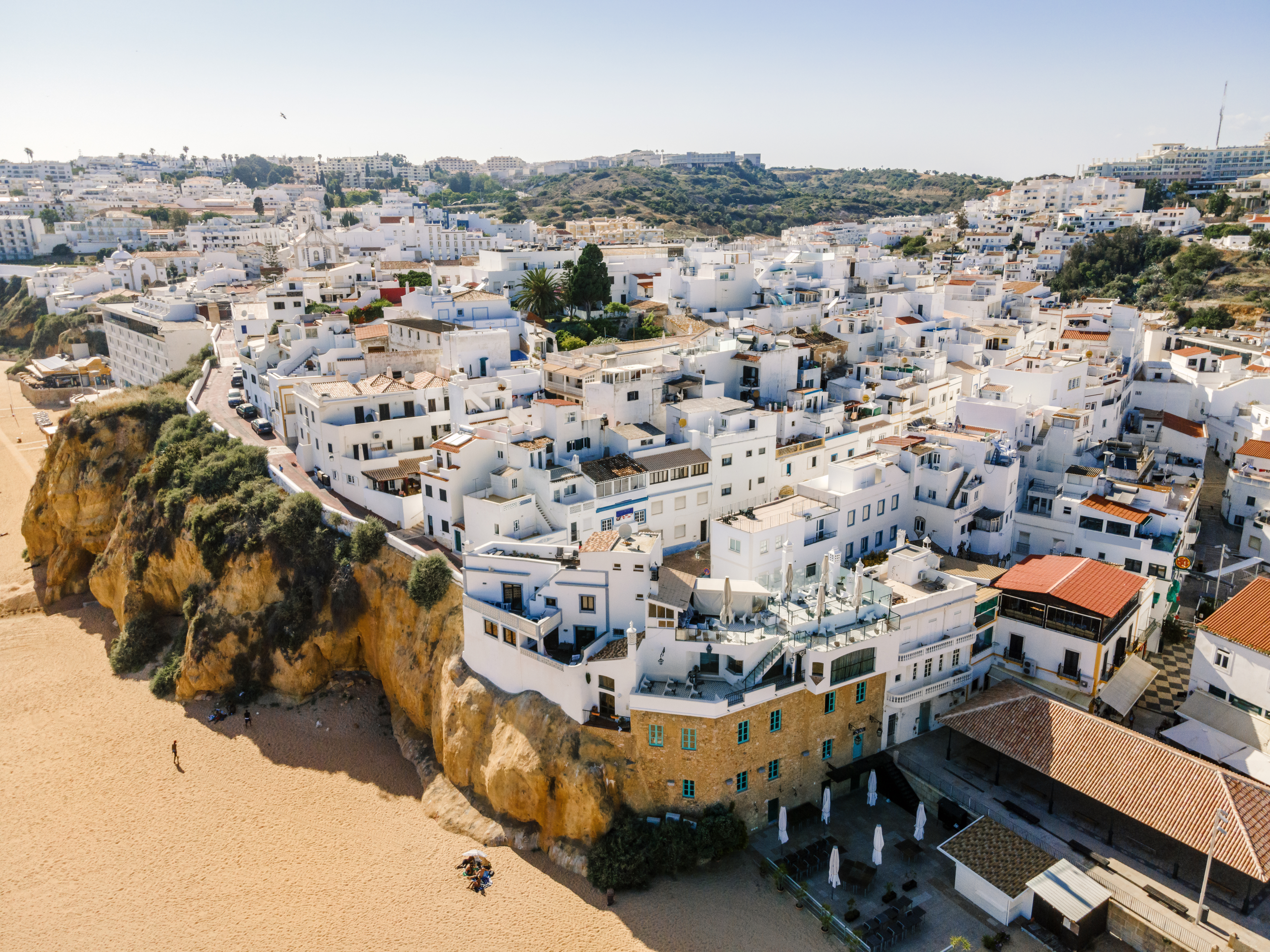 Das portugiesische Partyviertel liegt an der unberührten Küste der Algarve