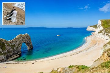 Atemberaubender britischer Strand im Vergleich zur Algarve, der in der erfolgreichen Netflix-TV-Show zu sehen ist