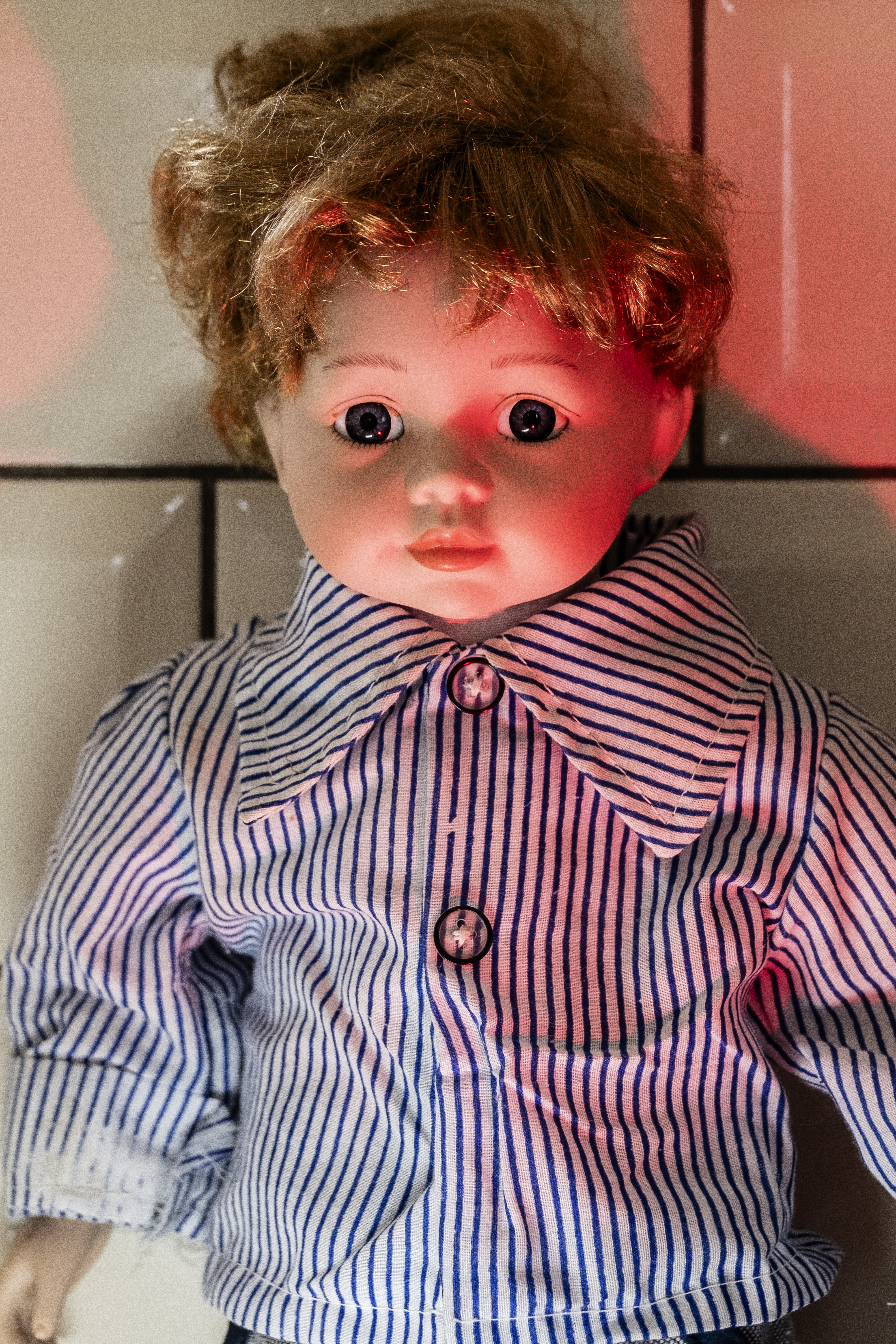 Normand wurde für nur 3 Pfund gekauft und seine Tochter Violet warnt, dass die Puppe ihren Vater nicht mag