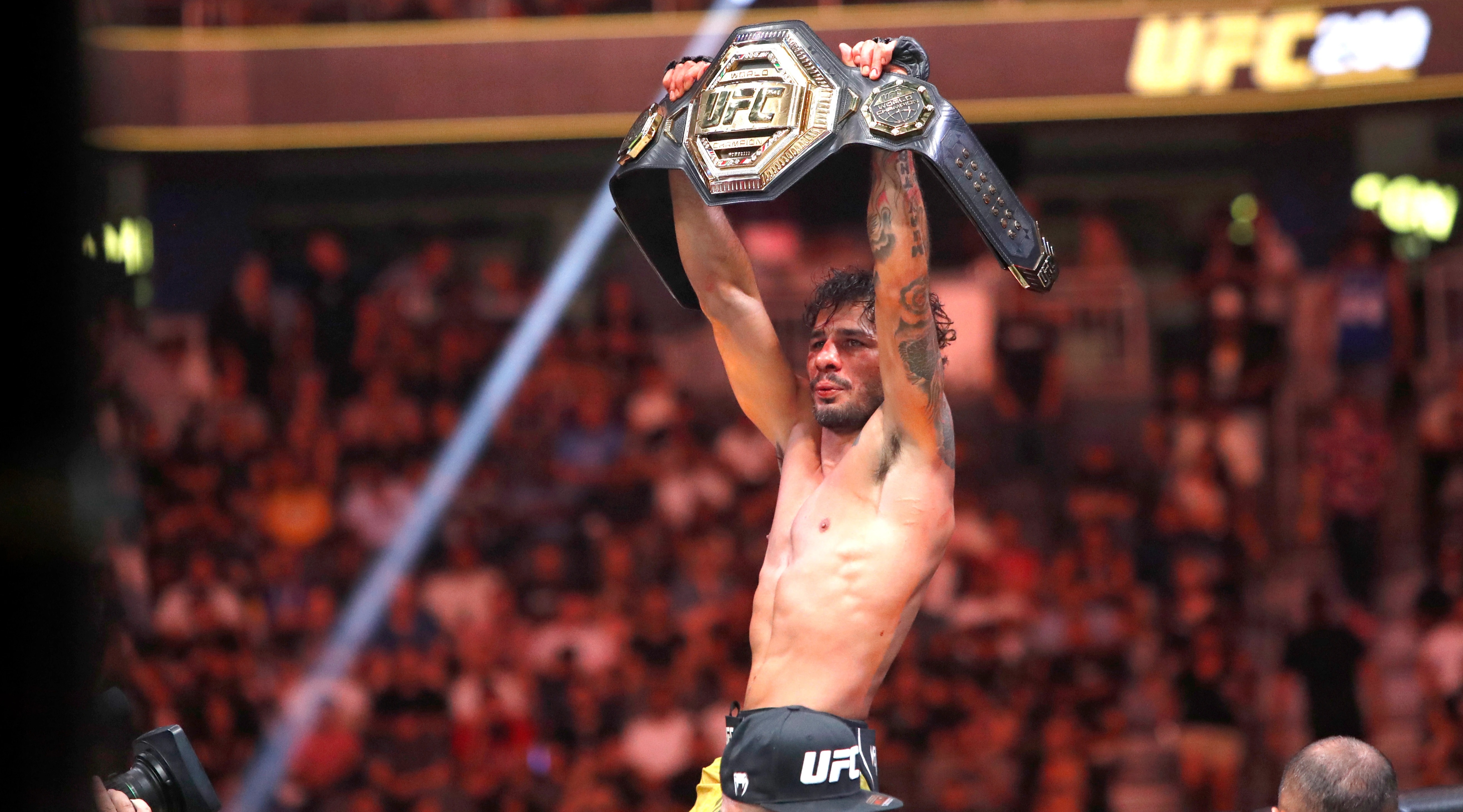 Pantoja gewann am Samstagabend die UFC-Meisterschaft im Fliegengewicht