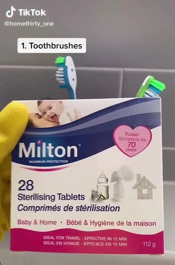 Für die Reinigung von Zahnbürsten und deren Halterung empfahl der Experte die Verwendung einer halben Milton-Sterilisationstablette