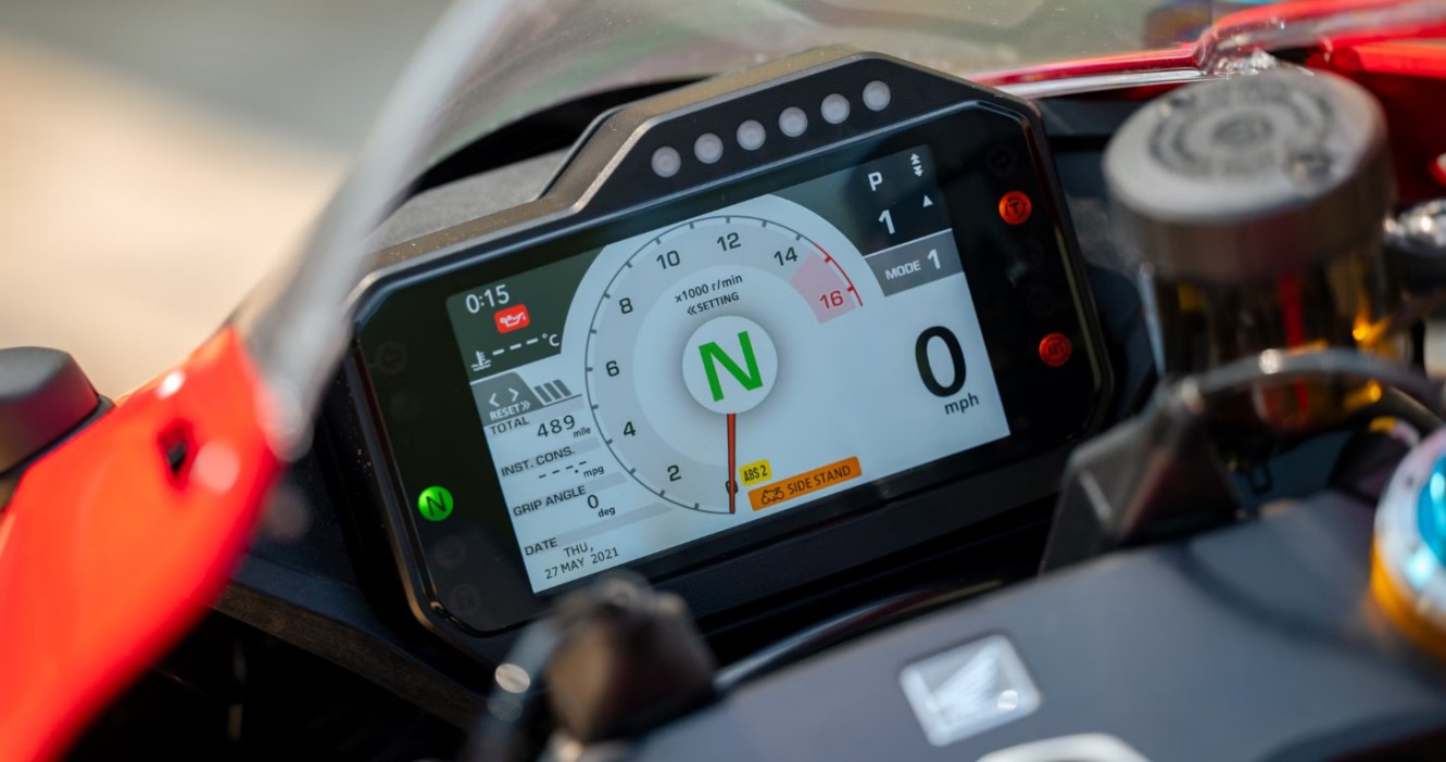 Die Honda CBR1000RR-R Fireblade SP 2020 hat nur 489 Meilen auf dem Tacho