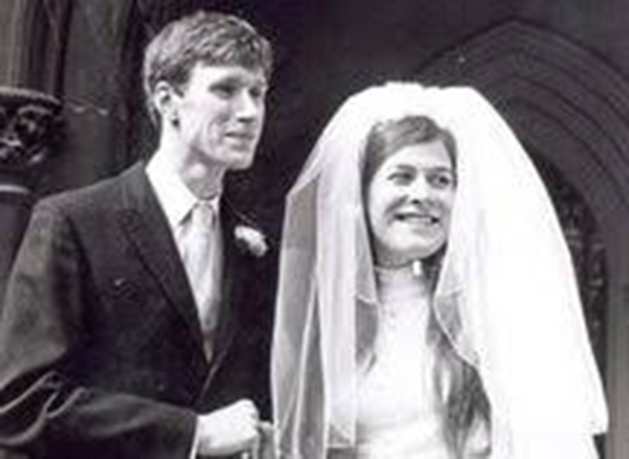 Brenda und Harrisson an ihrem Hochzeitstag im Jahr 1972