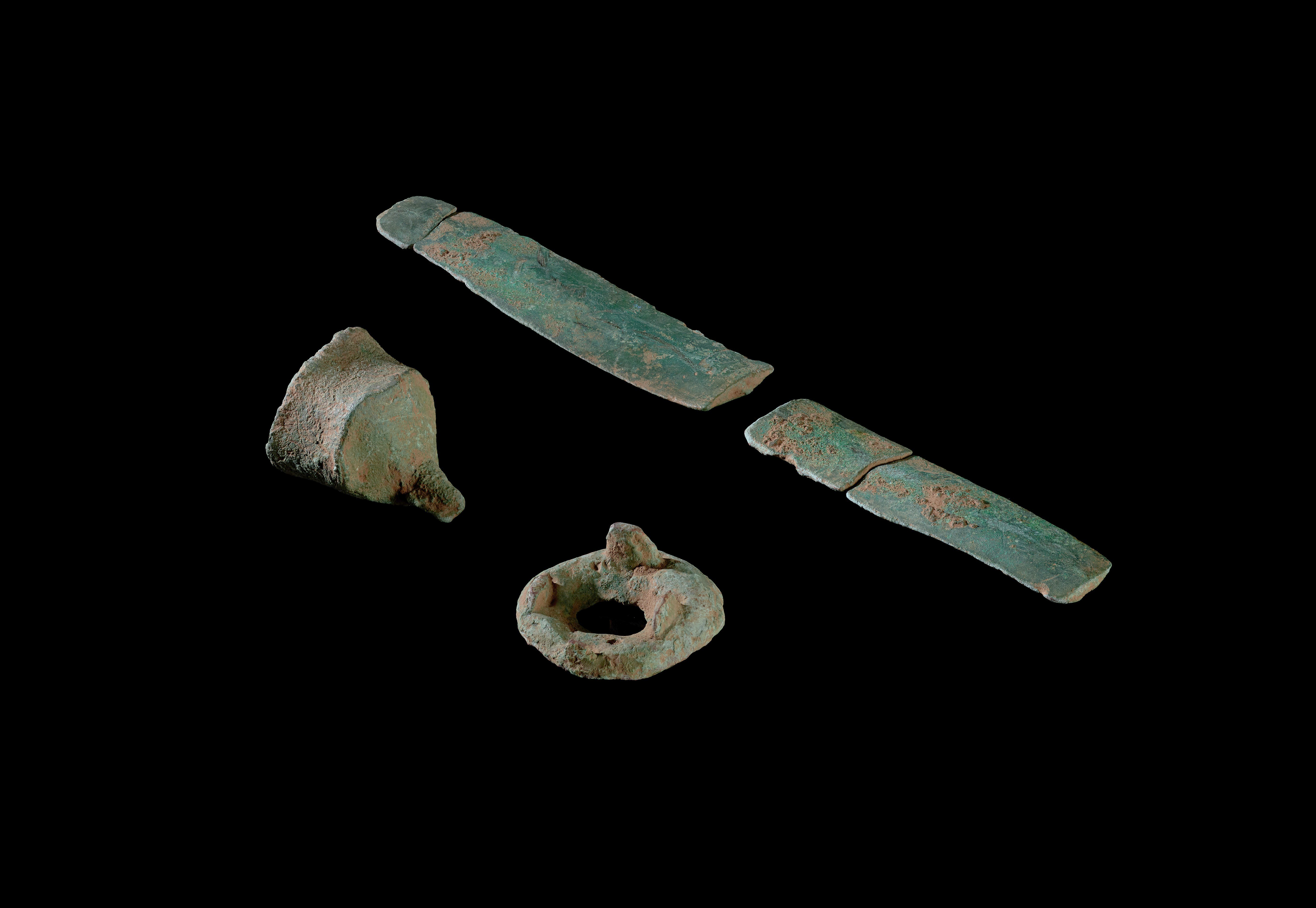 Die antiken Werkzeuge wurden in einer Grabstätte in der Nähe von Barry in Wales gefunden