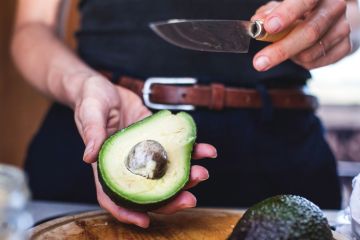 Sie haben Ihre Avocados falsch geschnitten – das könnte zu schweren Verletzungen führen