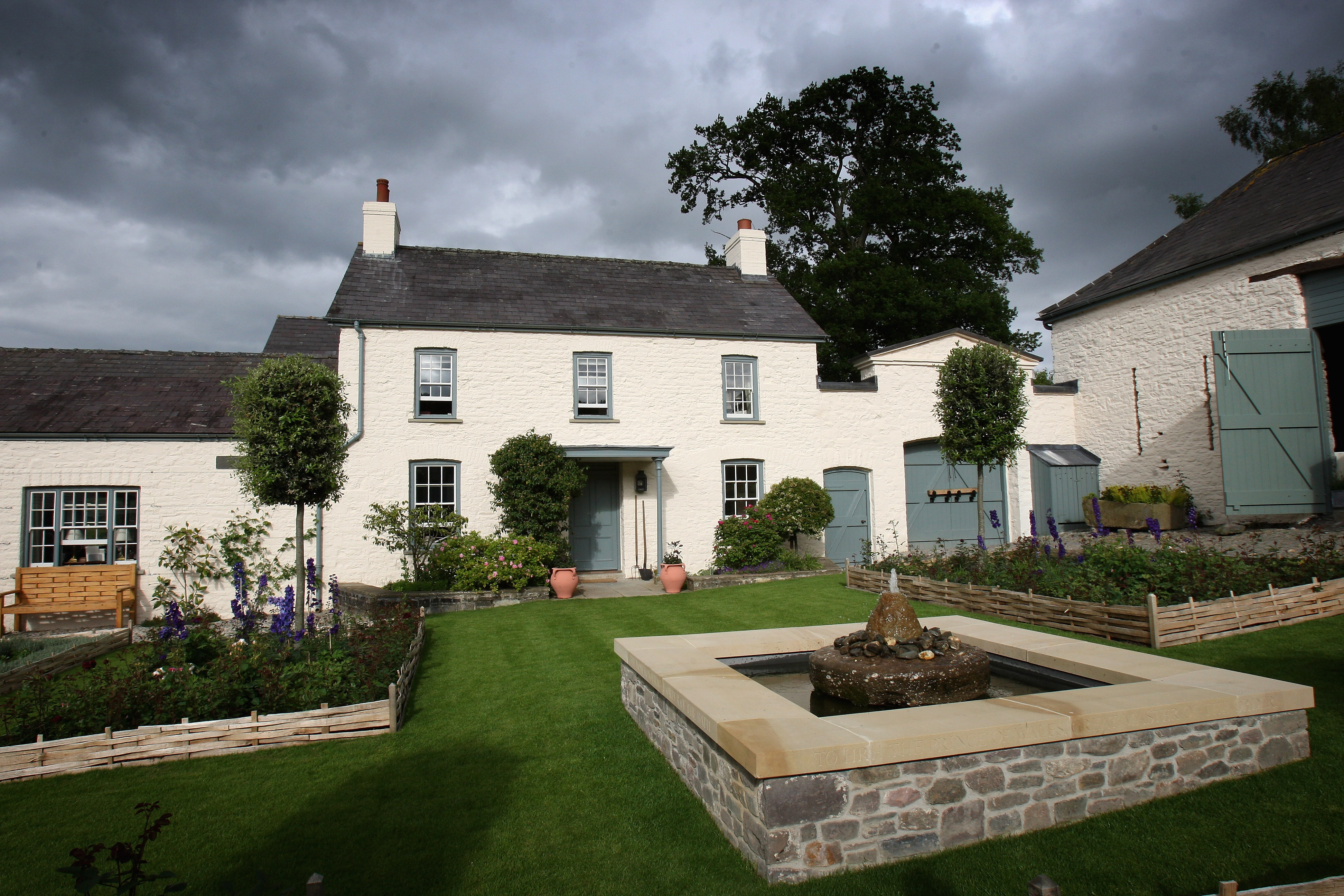 Charles kaufte das Cottage 2007 für 1,2 Millionen Pfund und ließ es restaurieren