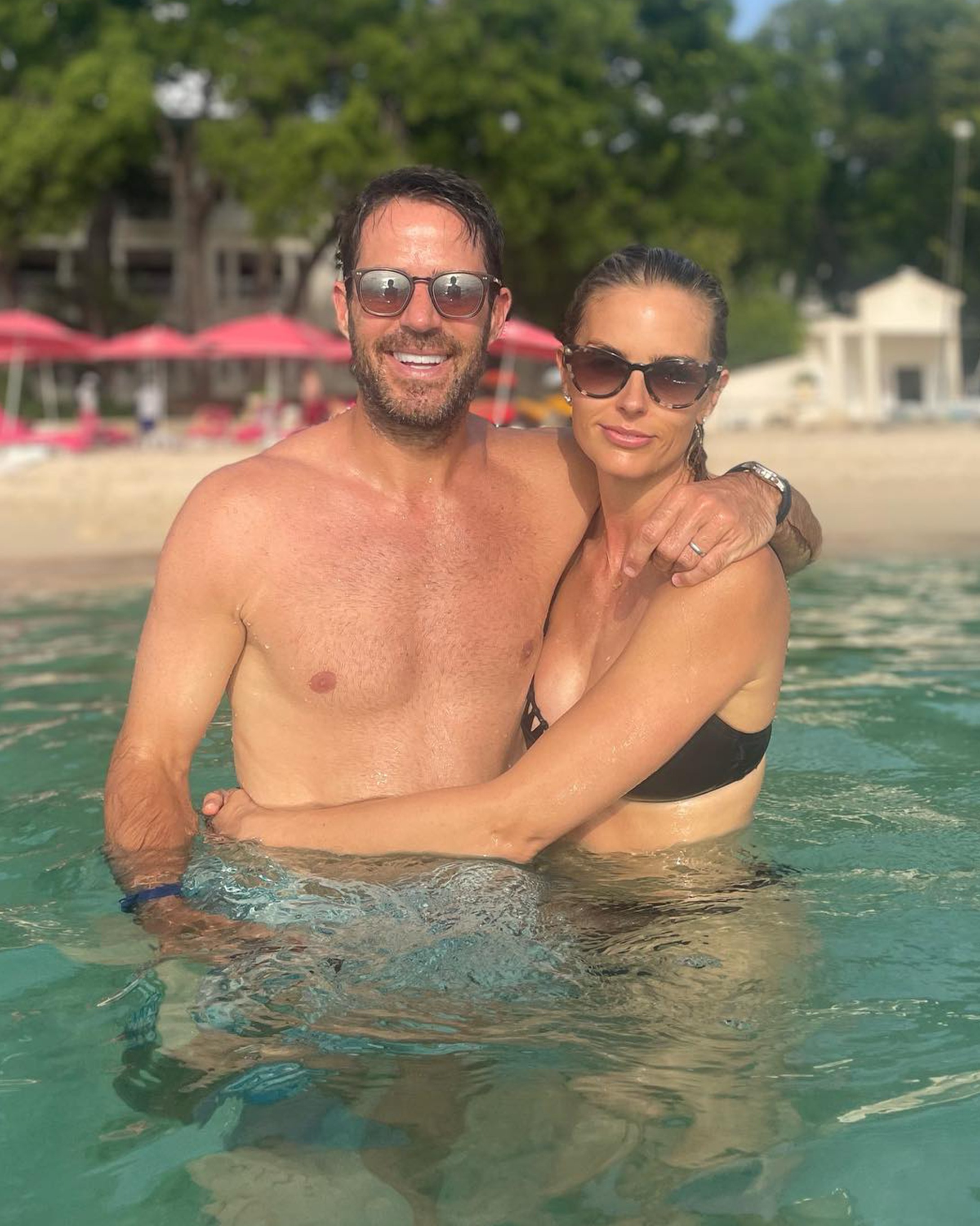 Jamie Redknapp strahlt mit Frau Frida im Urlaub in der Karibik