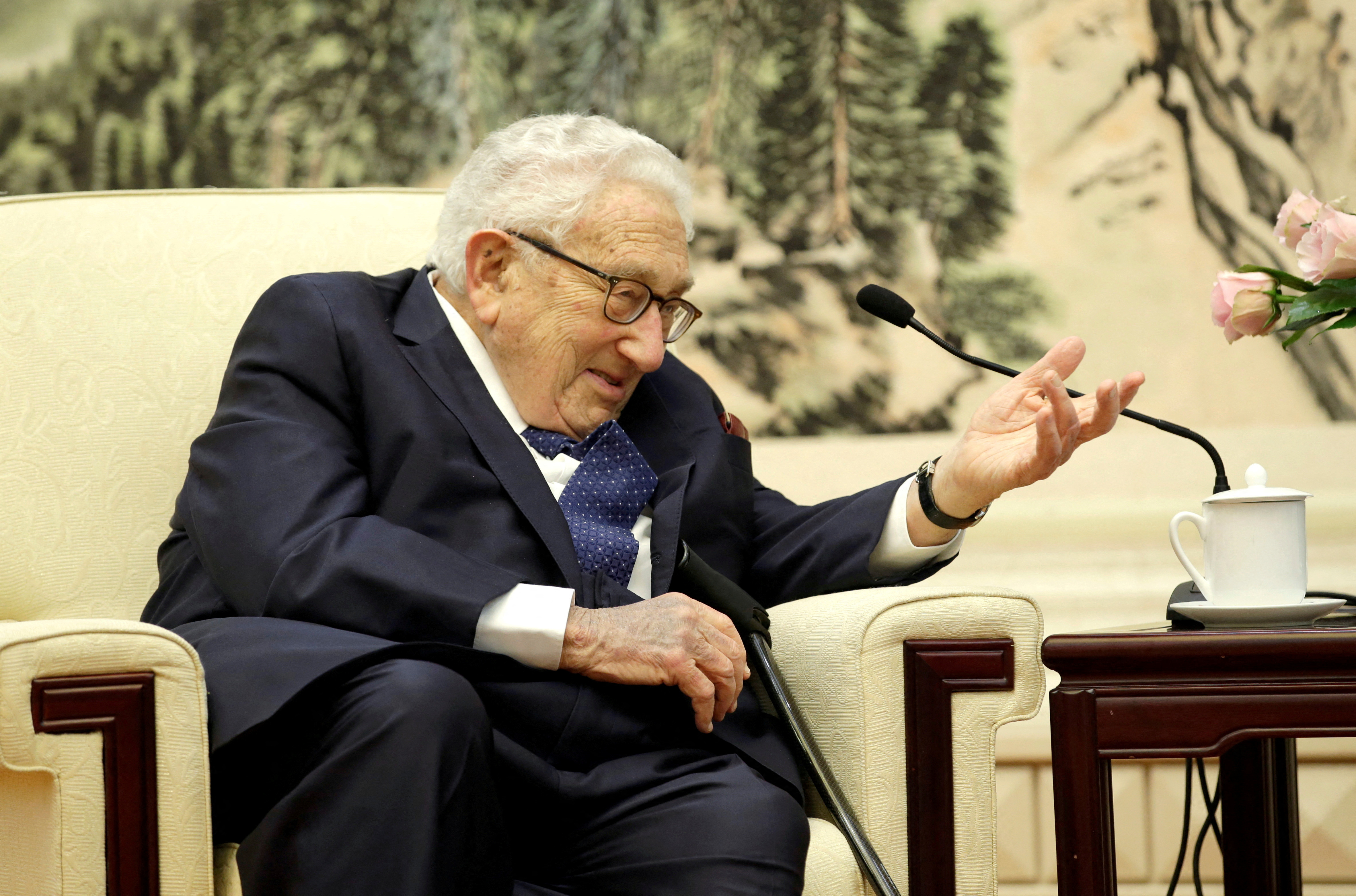 Kissinger hat das Land mehr als 100 Mal besucht und seine letzte Reise in die Hauptstadt fand 2019 statt
