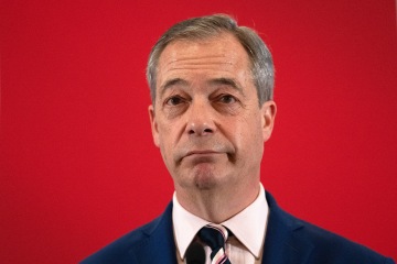 Nigel Farage ist bereit, NatWest zu verklagen, nachdem er „wie Kriegsverbrecher behandelt“ wurde
