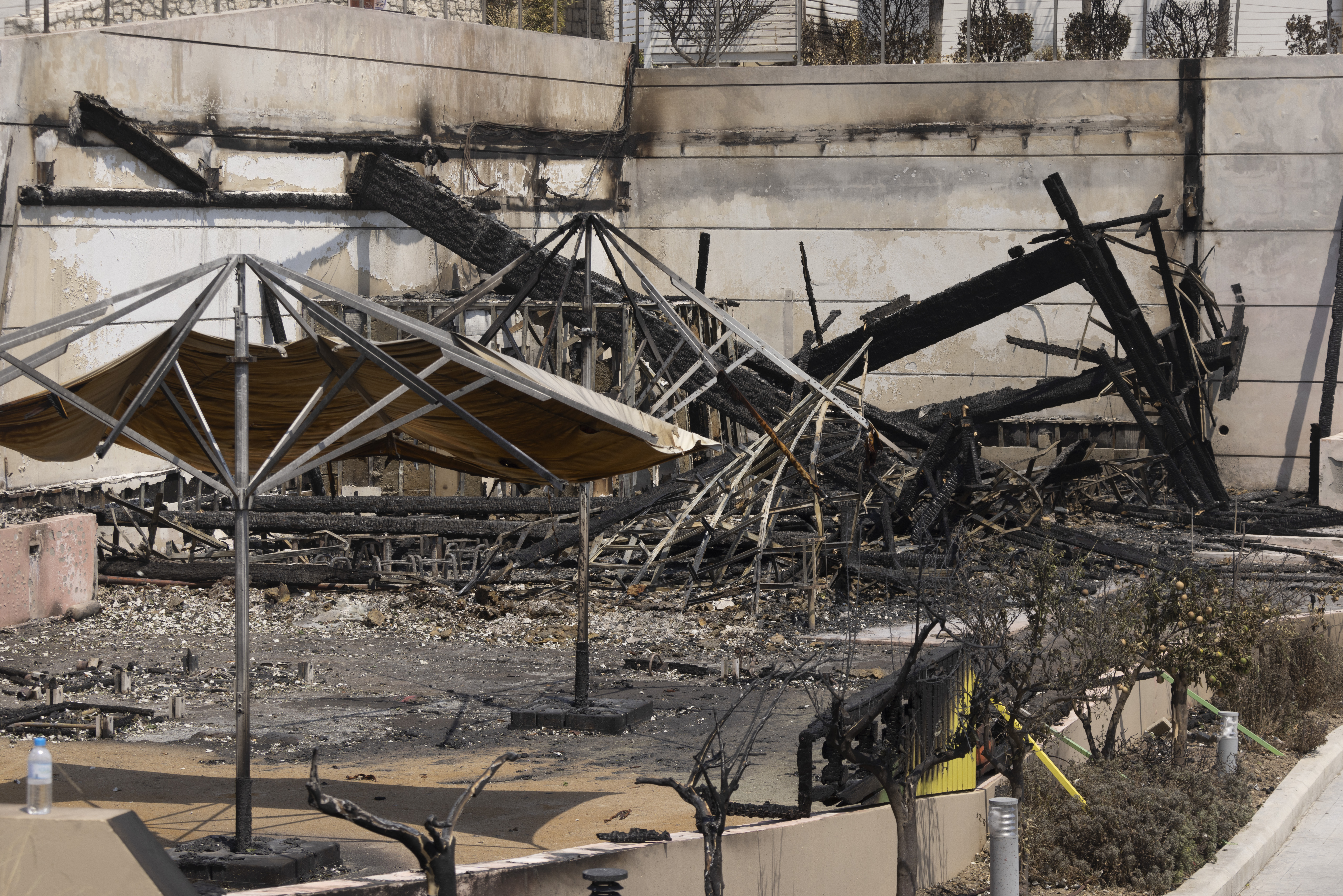 Bei dem Brand auf der griechischen Insel wurden mehrere Hotels zerstört