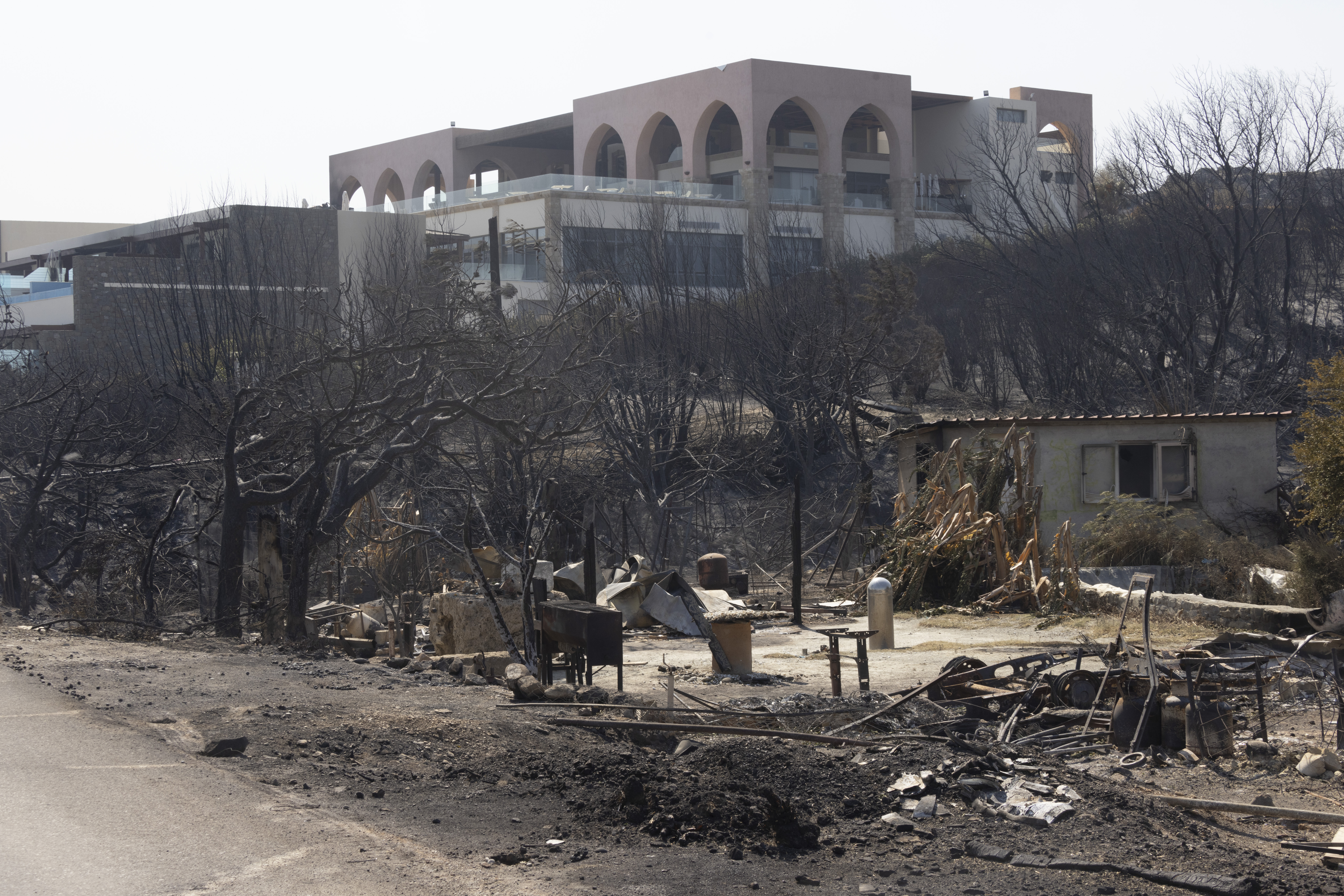 Die verheerenden Folgen des Brandes im Dorf Kiotari
